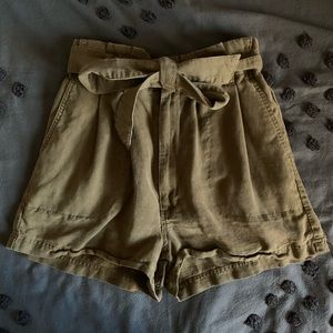 Bow tie shorts